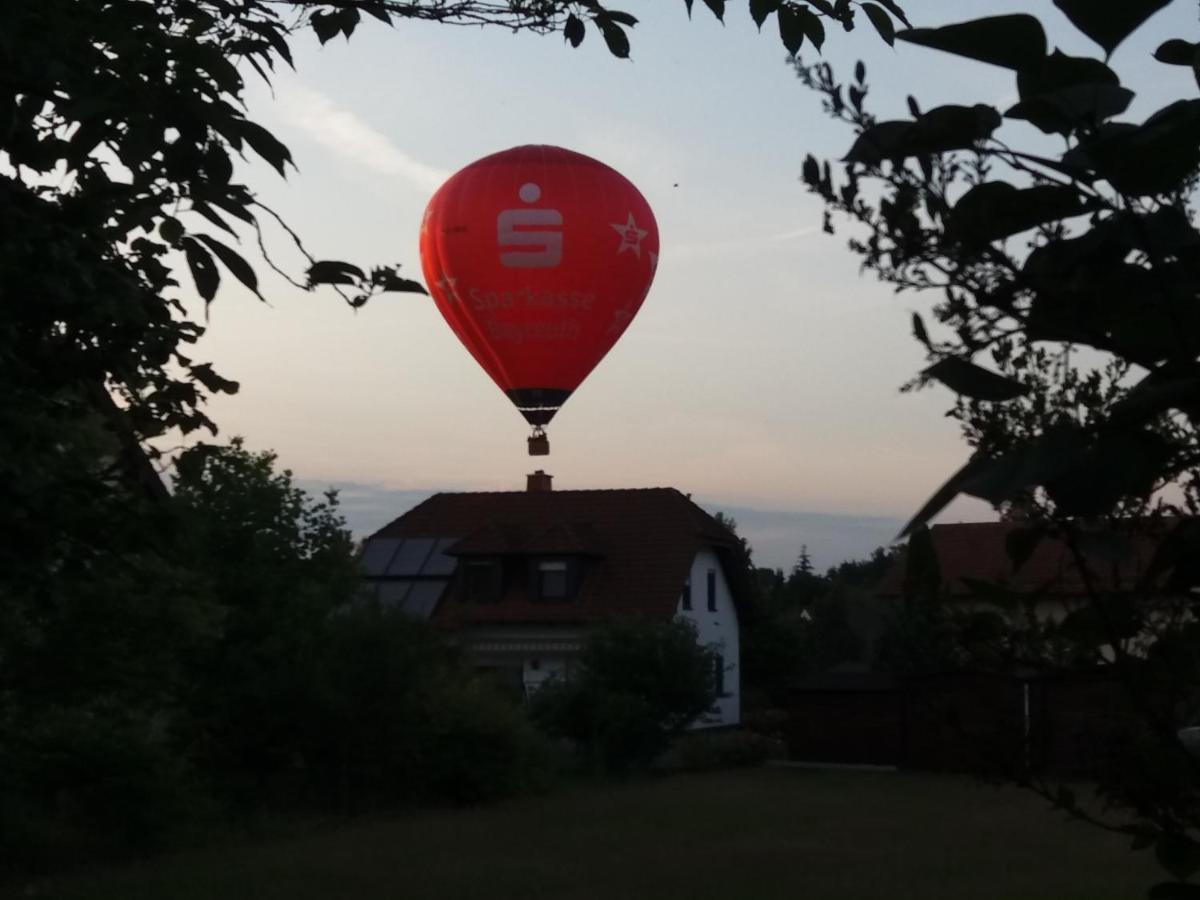 Hummelcasa Ferienhaus Bayreuth Pittersdorf Buitenkant foto